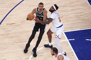 Skip：米切尔·罗宾逊拿捏了文班 雷霆明年将夺得总冠军