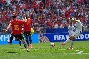 埃及1-0领先比利时！萨拉赫助攻阿舒尔远射破门 库尔图瓦鞭长莫及