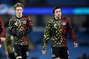 得加钱！记者：热刺8000万镑报价托纳利被拒 曼城也有意托纳利