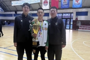 球风稳健的后卫！媒体人：辽宁男篮青训队签下未满14岁的柳清瀚