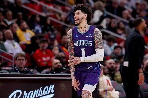 Stein：除森林狼&猛龙外雄鹿也有意三球 预计还有更多队加入竞争