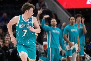 解说：黄蜂现在进退自如 阵容维持一定竞争力 可重建也可追逐球星