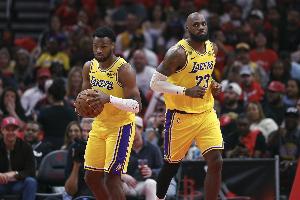 Skip：LBJ要纯粹幸福？和儿子在好莱坞不幸福？ 事实是湖人不要他