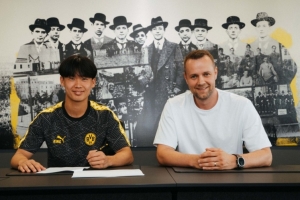 官方：多特蒙德U21租借签下日本18岁中场山本天翔，租期1年